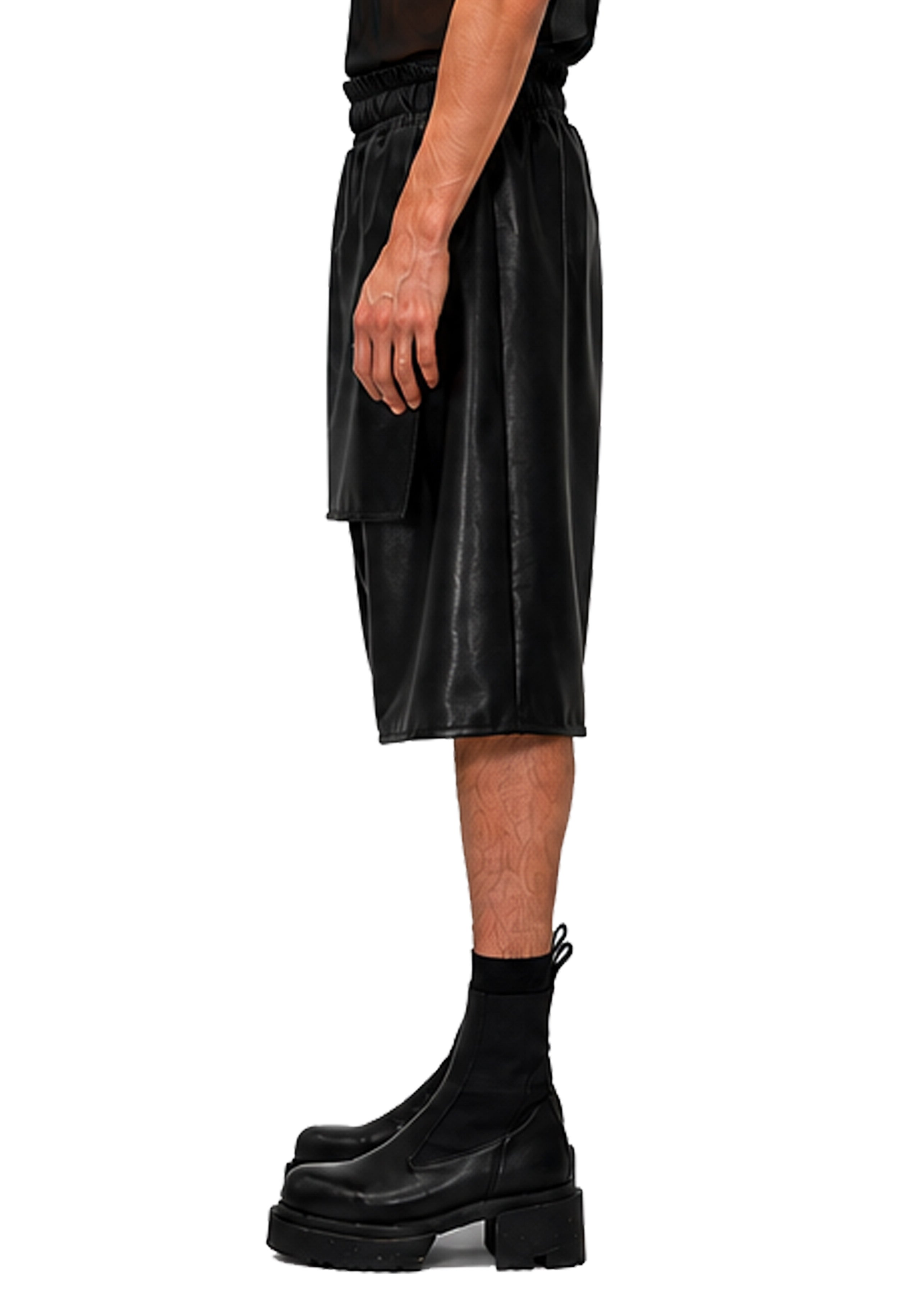 VEGAN LEATHER SAMURAI SHORTS