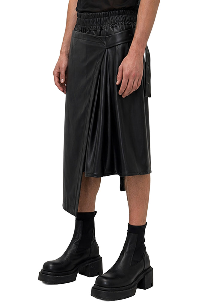 VEGAN LEATHER ASYMMETRIC PLEATED SHORTS