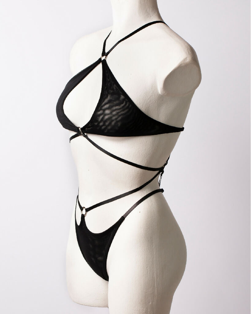 spaghetti-strap-bodysuit-jezabel-iona-smith-scott-4x5-side