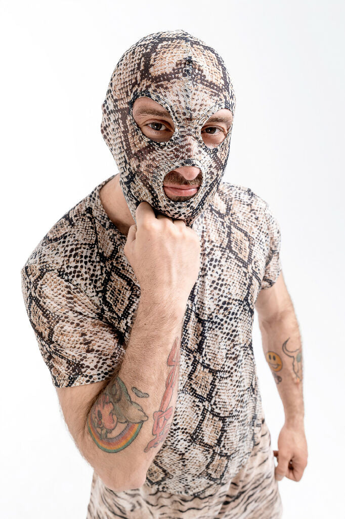 T-shirt snake pattern