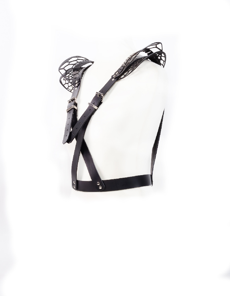LIBIDO HARNESS_white_background_PERLENSAU NJAL