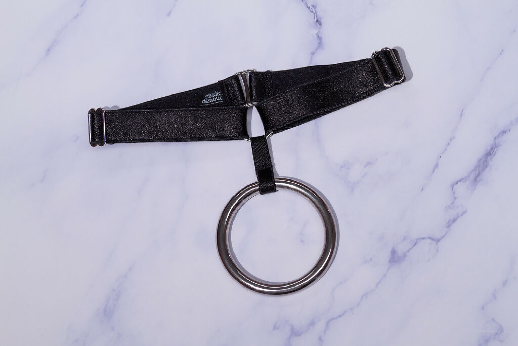Choker No. 101, soft collar with oversized ring