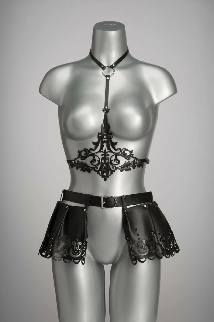 VoyeurX-luxe-kinky-lingerie-lasercut-lilly-voorkant
