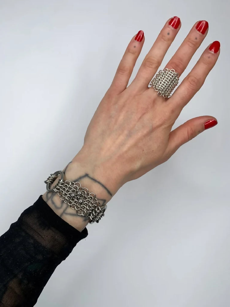 core-bracelet-on