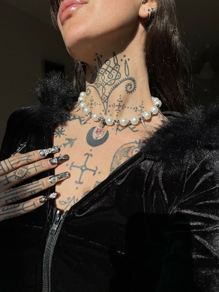 Coquette spiked necklace