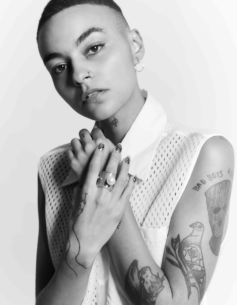 pearl ring black & white NJAL