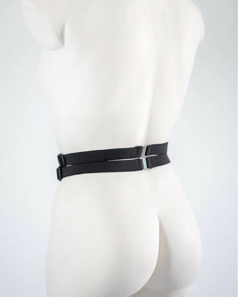 strappy-clincher-belt-iona-smith-scott-4x5-back