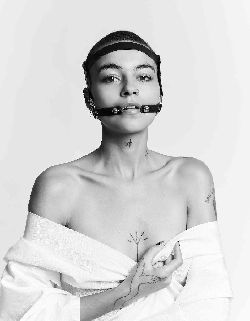 submission headpice black & white NJAL