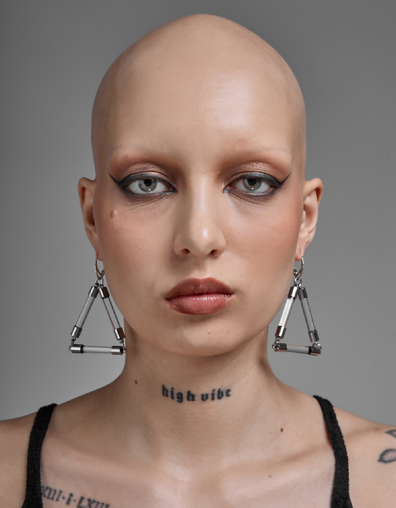 Delta earrings perlensau futuristic3