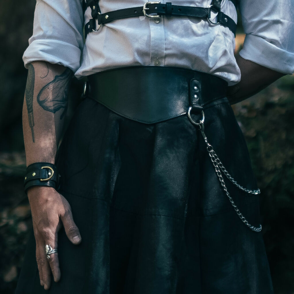 Wide_Belt_Lifestyle