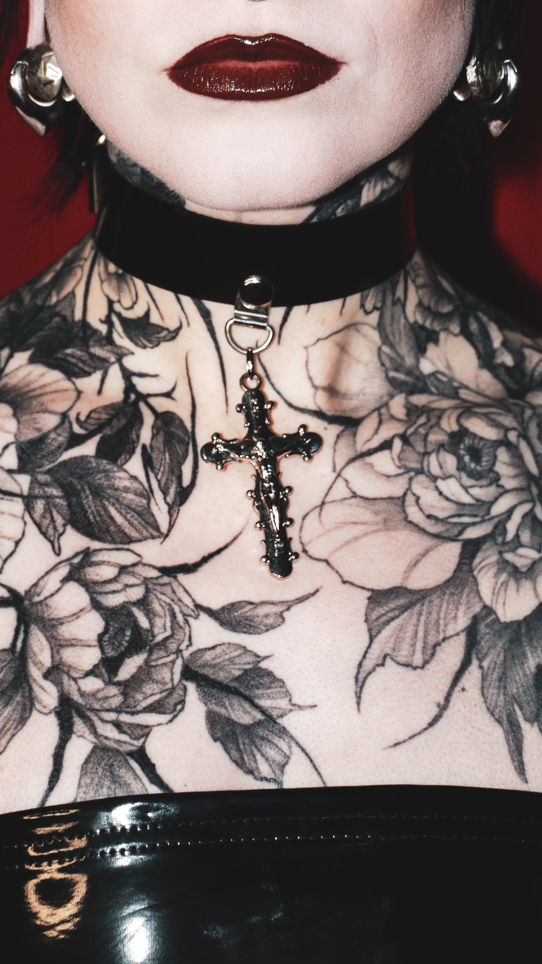 Reverence Vinyl Collar
