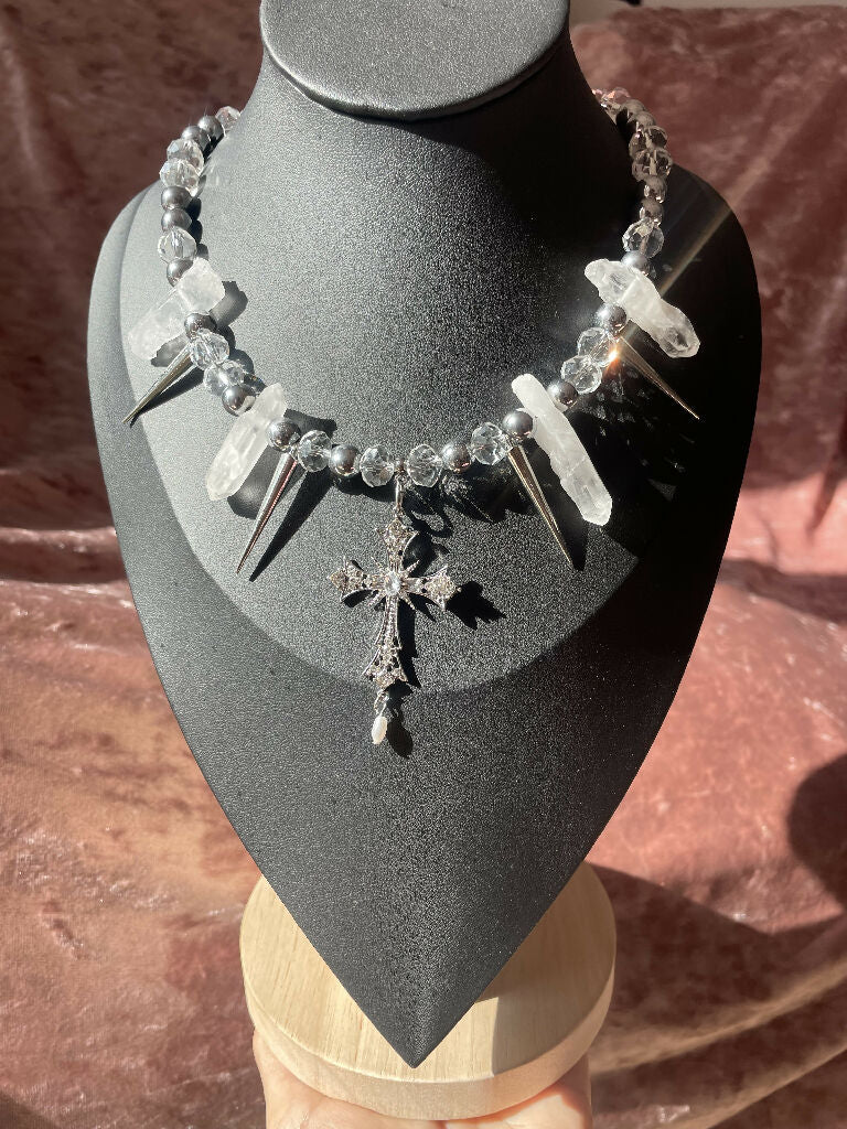 Grunge quartz necklace