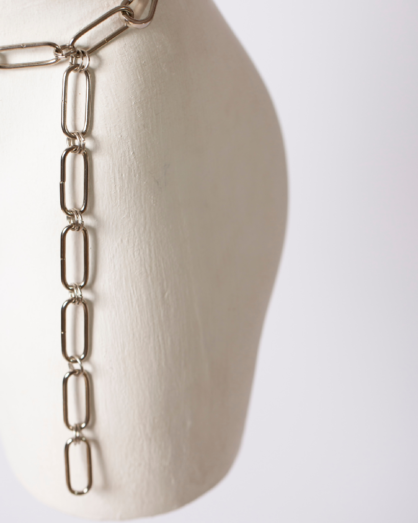 hand-linked-chain-necklace-pluto-iona-smith-scott-2