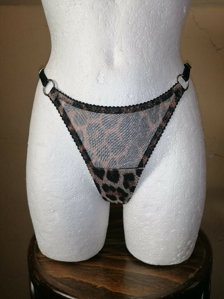 Mesh Thong Leopard with Rings