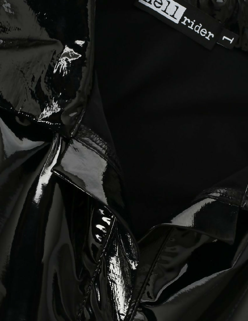 koszulka_bluzka_polo_meska_lateksowa_z_lacku_kolnierz_fetish_czarna_detal