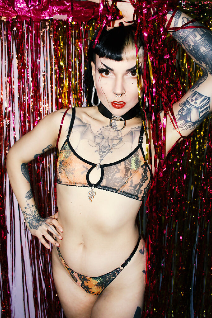 Mesh Thong Snake