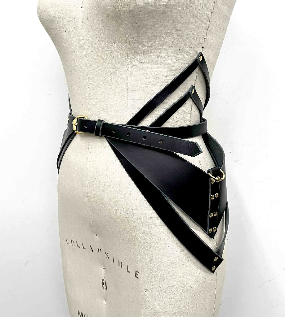 Hecate-Black-Leather-Peplum-Belt-8