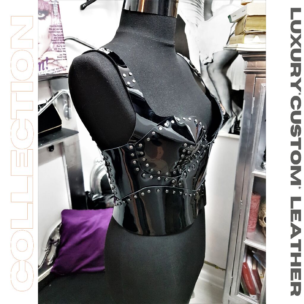 Overbust leather corset