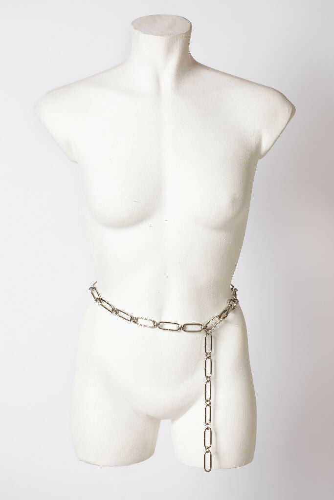 hand-linked-chain-necklace-pluto-ecommerce-iona-smith-scott-belt