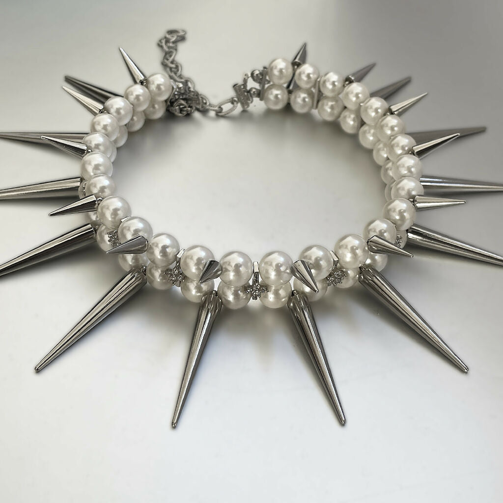 ‘Desire’ double spikes Necklace (3 different colors)