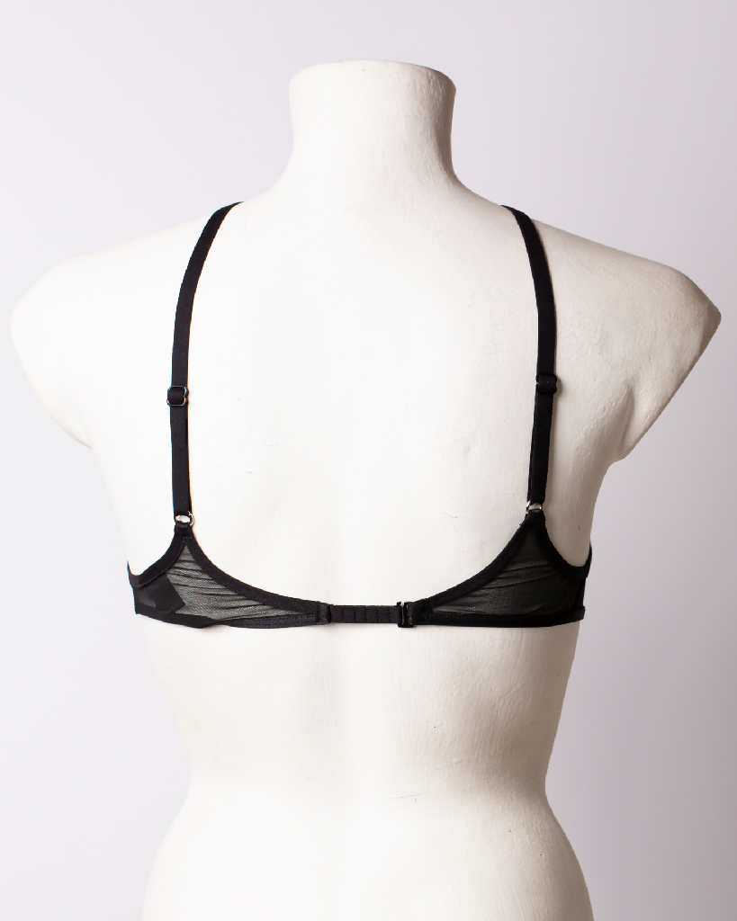 strappy-front-cross-bra-ishtar-iona-smith-scott-4x5-back