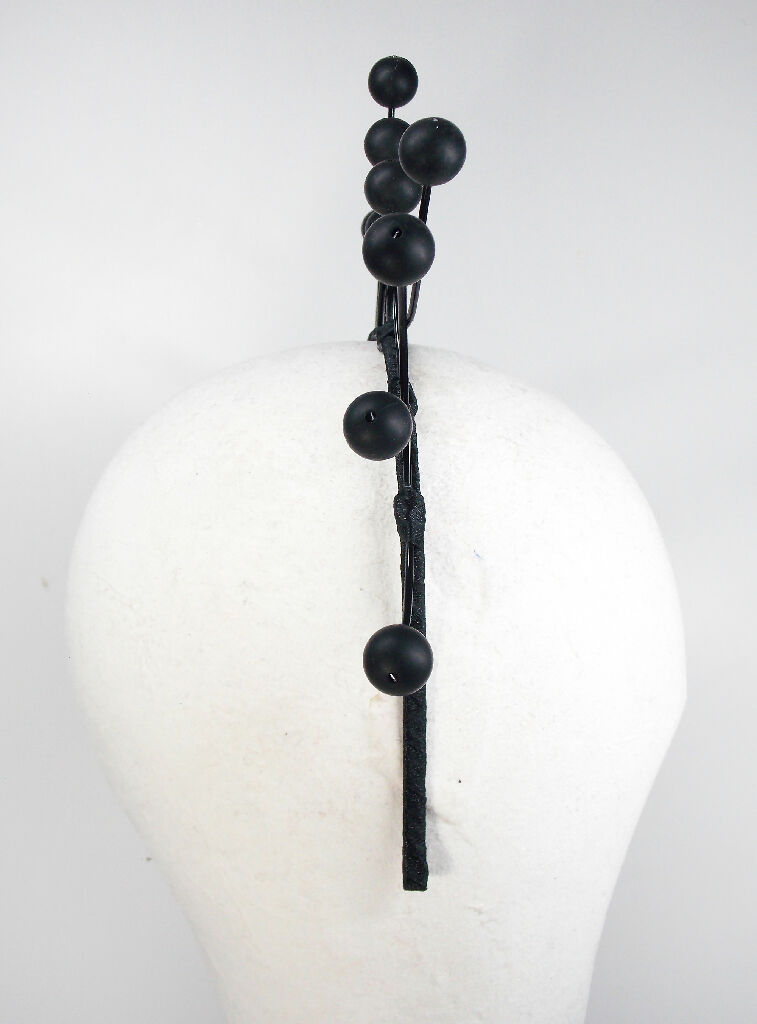 Black bobble abstract hair band3