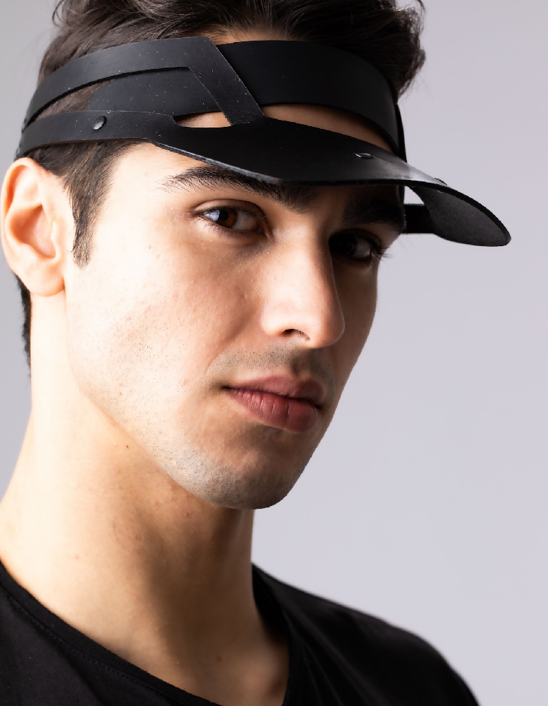 NOMAD_visor_perlensau_black_leather7 NJAL