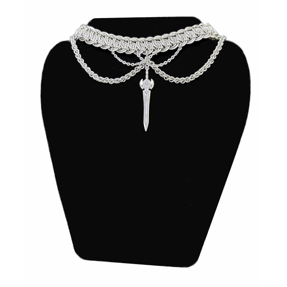 Etienne chainmaille necklace image 1