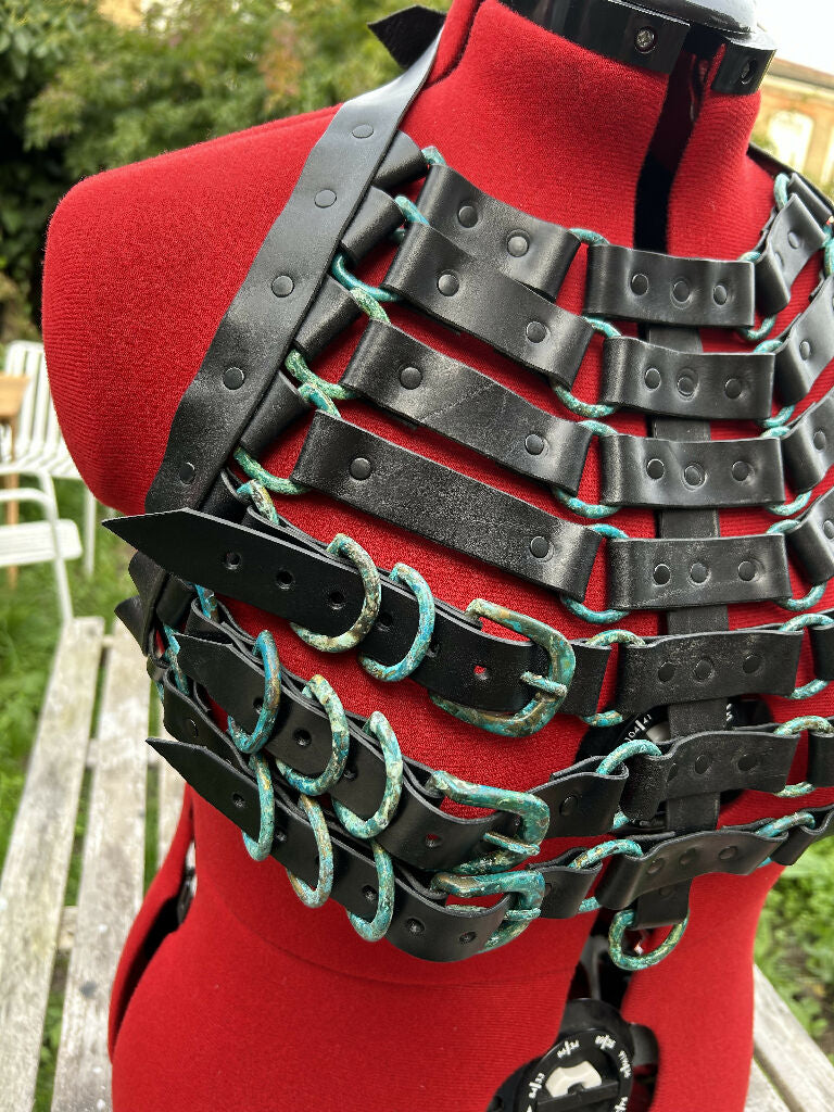 Carapace Leather chest harness with adjustable bust
