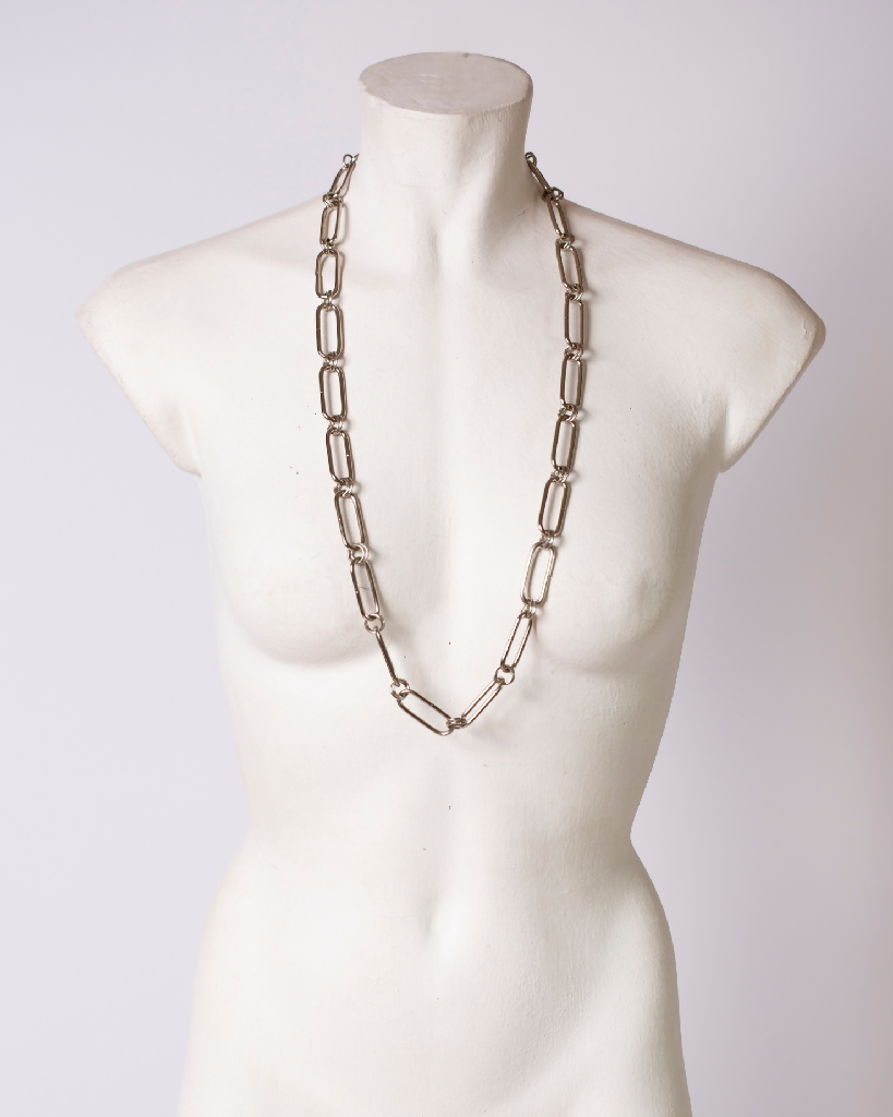 hand-linked-chain-necklace-pluto-iona-smith-scott