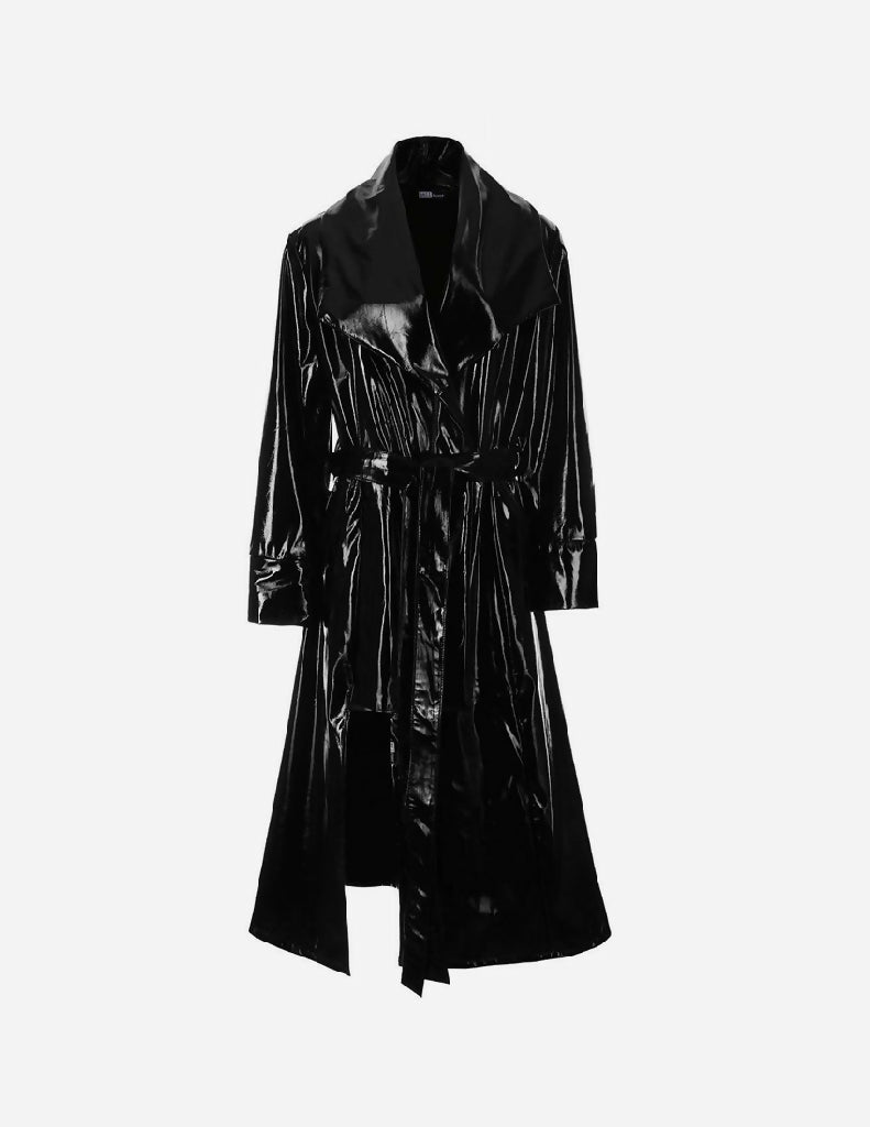 plaszcz_lateksowy_z-lacku_lateks_czarny_swiecacy_matrix_bdsm_przod