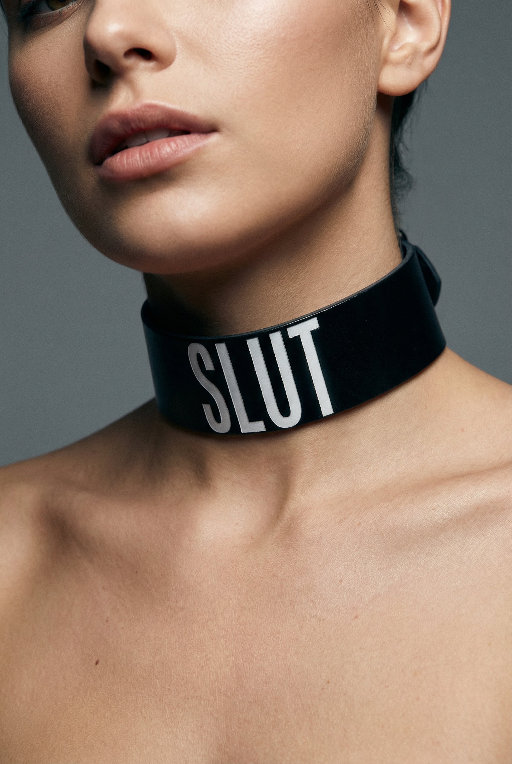 Collar "SLUT"