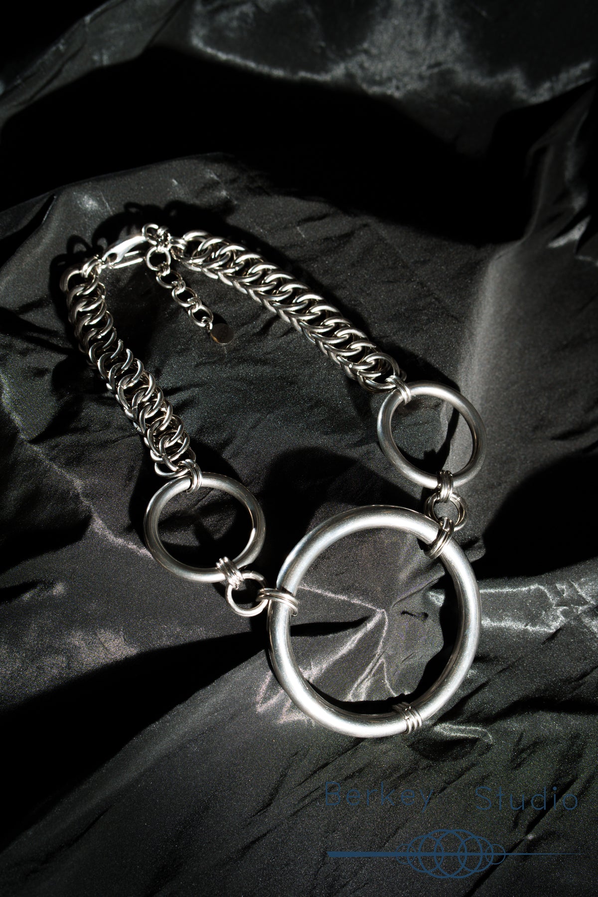 Trillium - chaimail Necklace