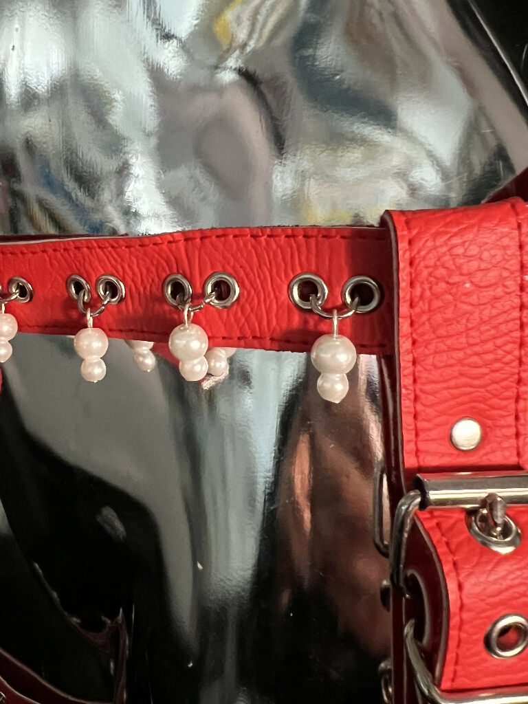 Red & White Pearl Leg Harness