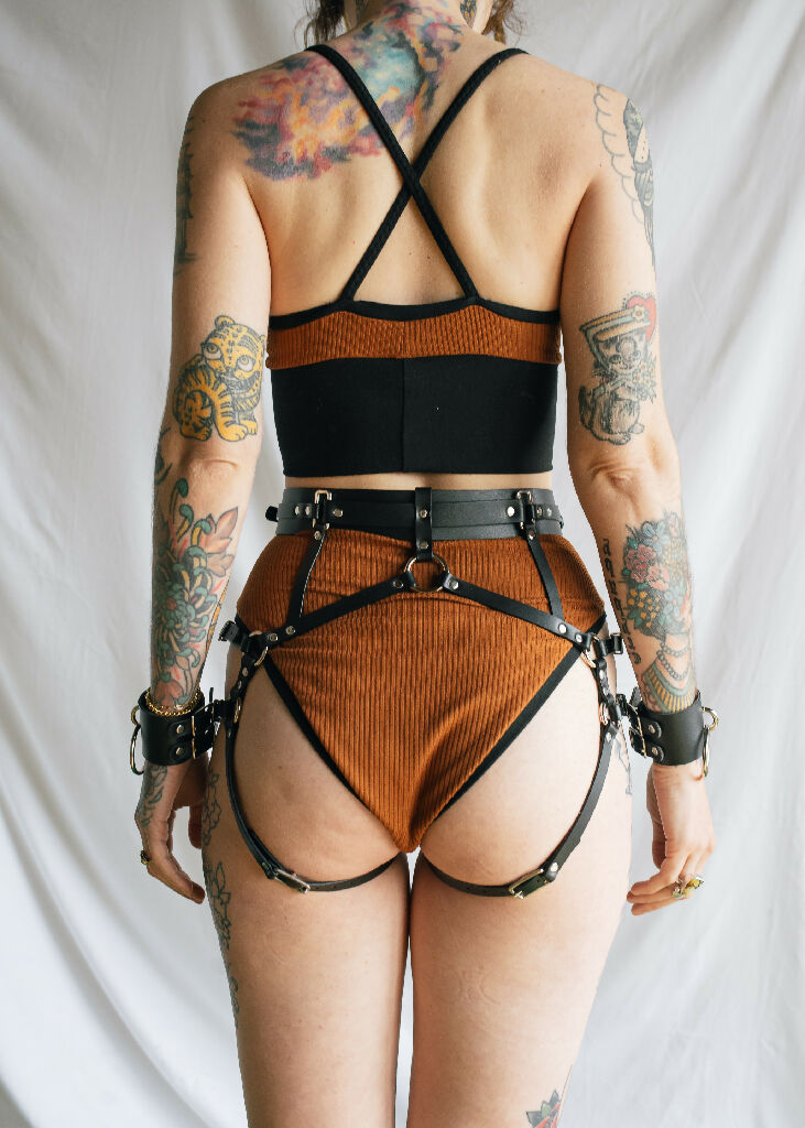 Luxure Garter Harness - Reversible