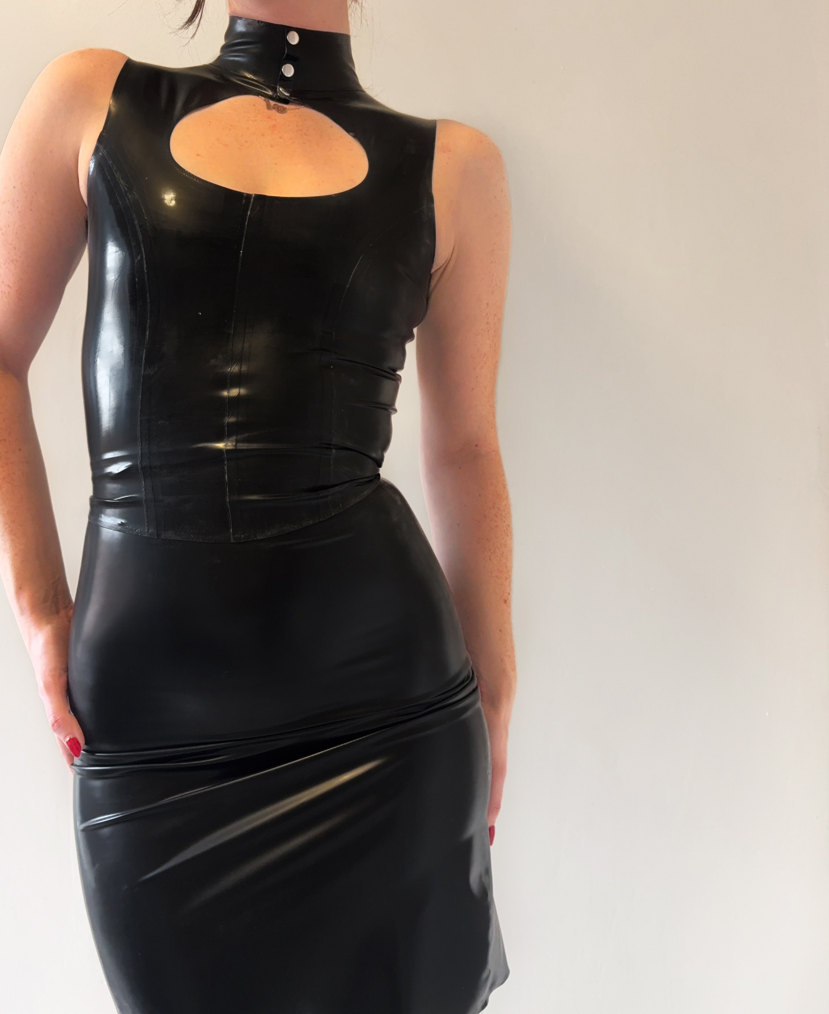 Latex hole front, popper neck top