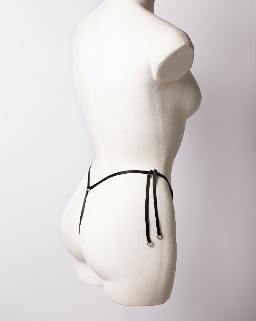 g-string-bikini-bottoms-jezabel-iona-smith-scott-side