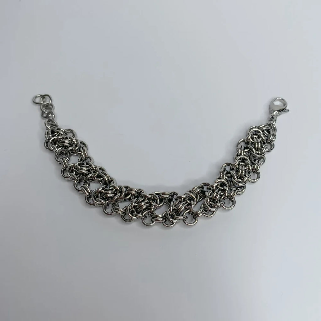 thorn-bracelet-flat