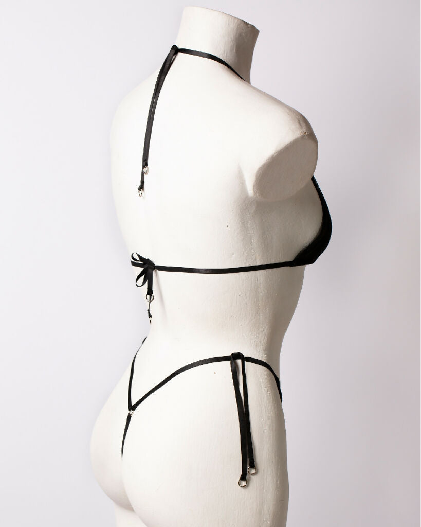 string-bikini-set-jezabel-iona-smith-scott-4x5-side