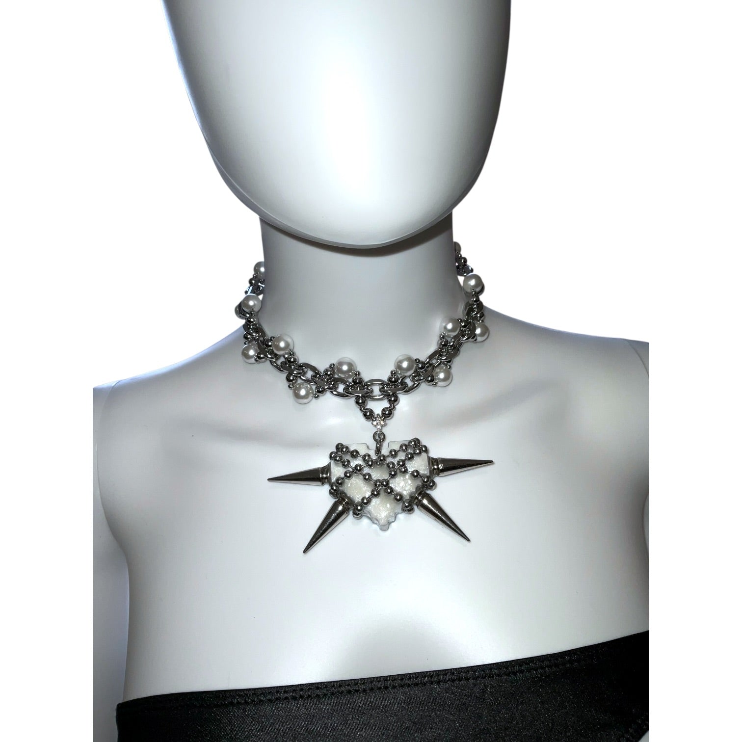 The Siren’s Heart spiked pearls choker /collar / necklace