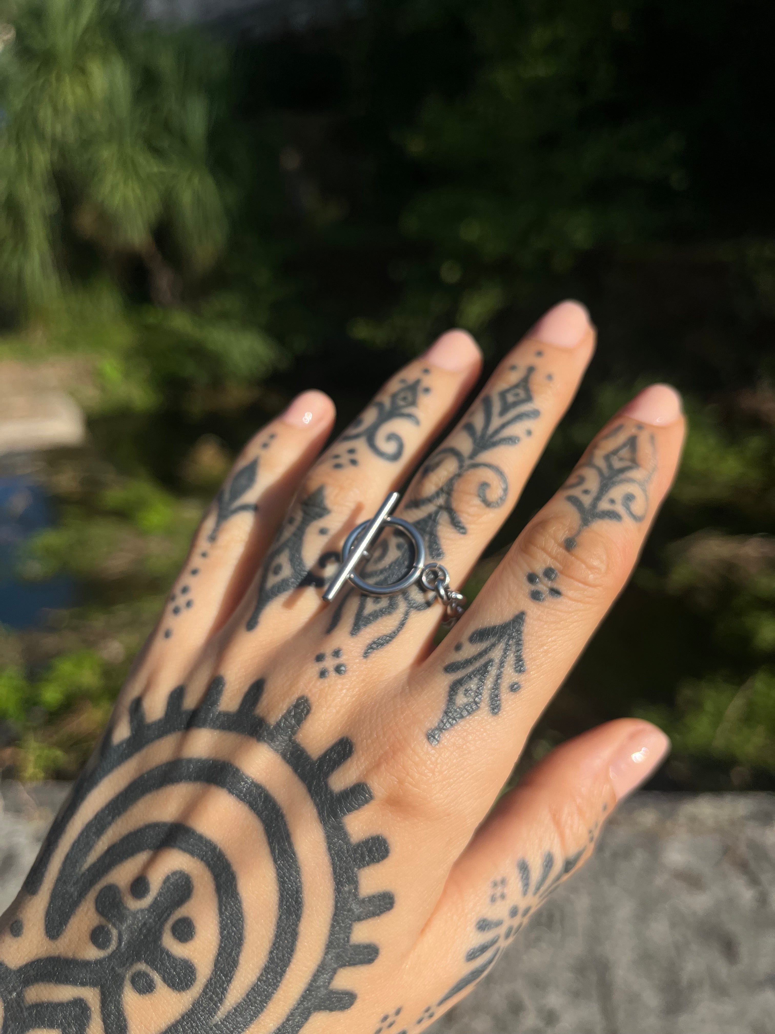Toggle ring