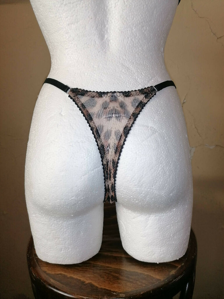 Mesh Thong Leopard with Rings