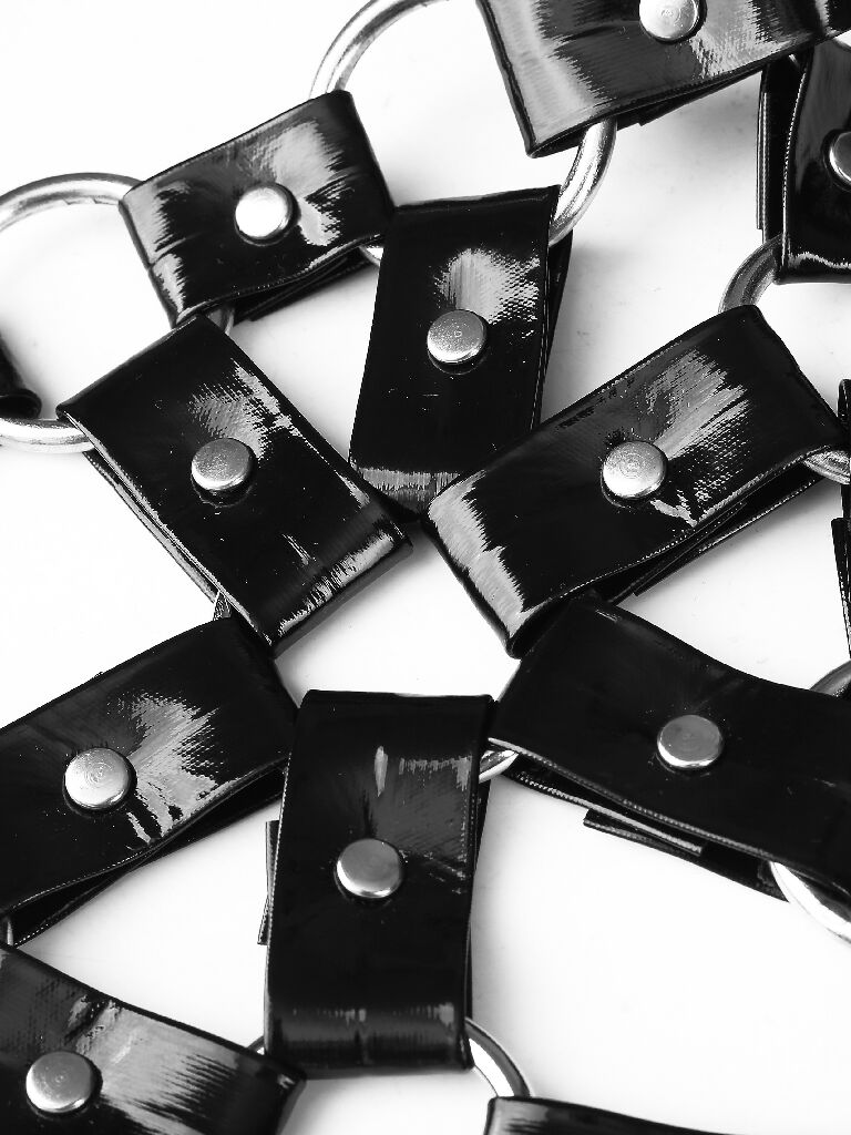 Bra made of lack and metal BLACK