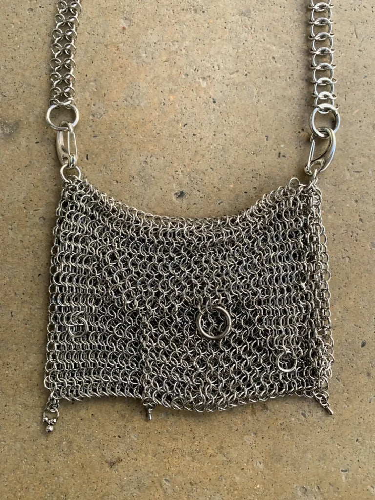 chainmaille-purse-closeup