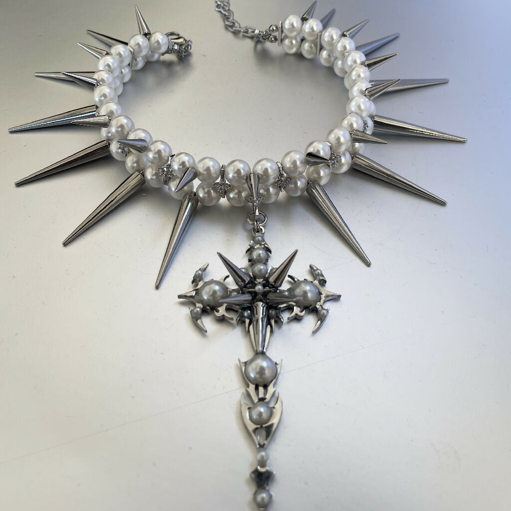 Gothic Passion Crucifix pearl choker