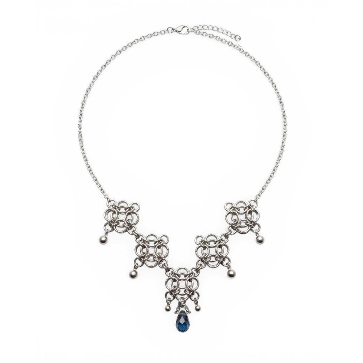 Medusa chainmaille necklace