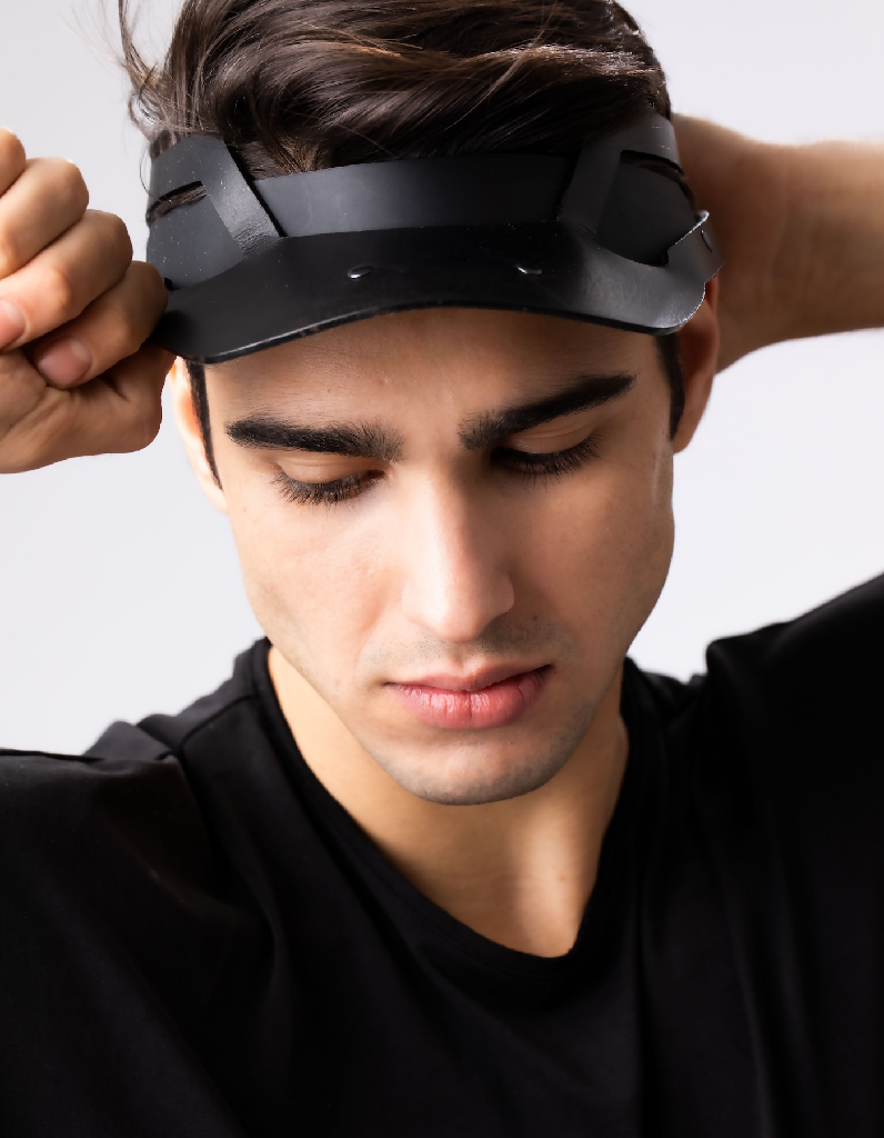 NOMAD_visor_perlensau_black_leather6 NJAL