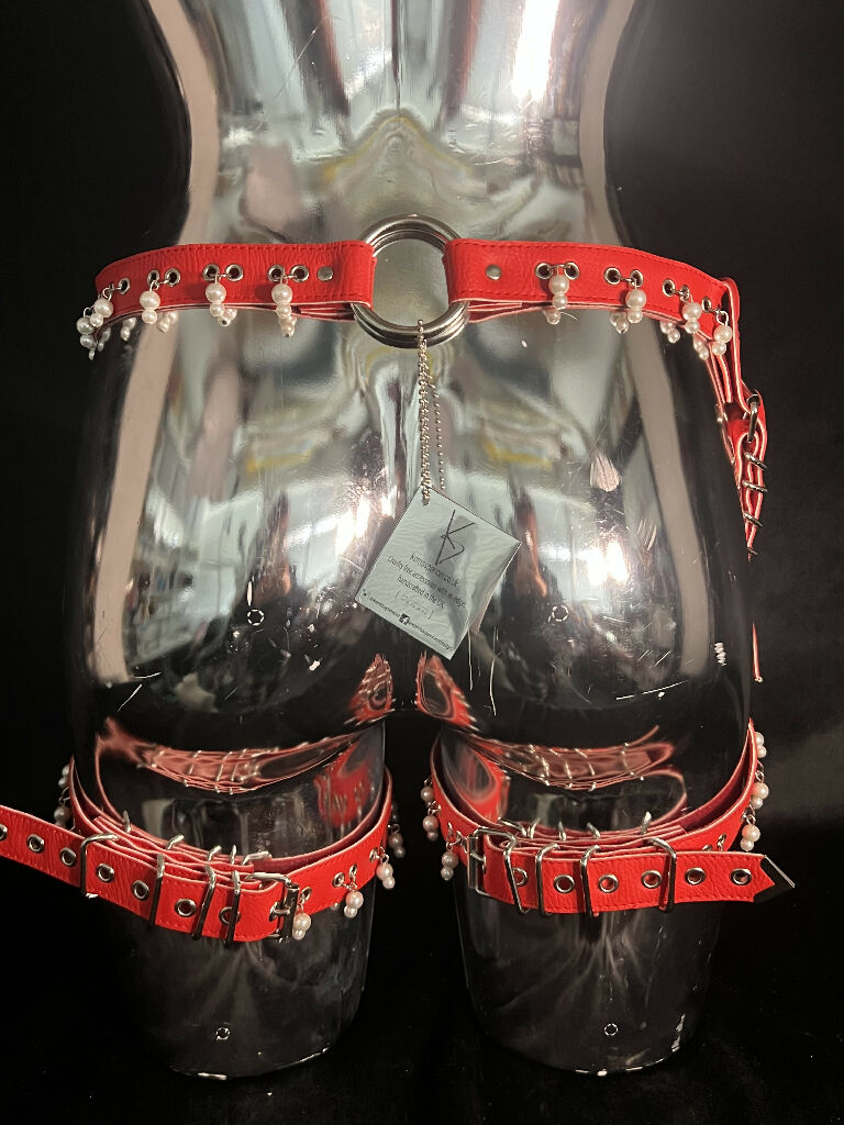 Red & White Pearl Leg Harness