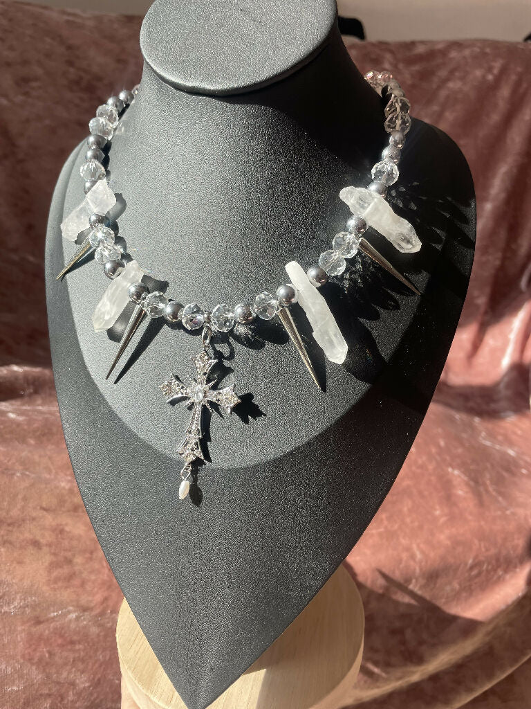 Grunge quartz necklace