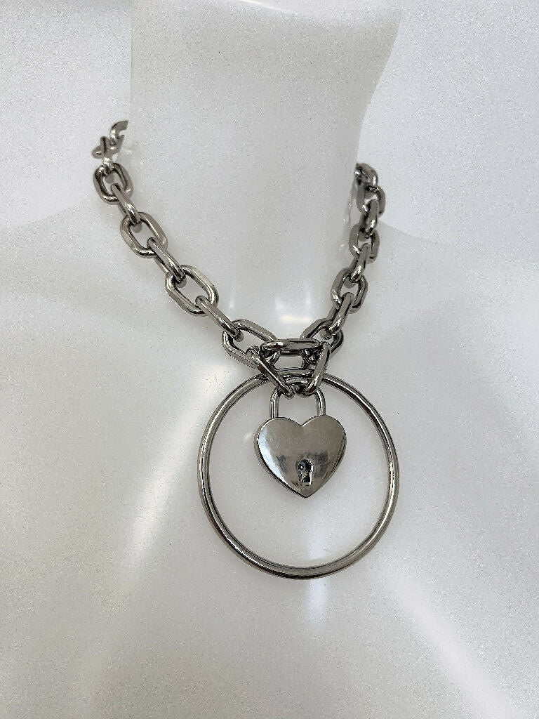 Heart Houdini Choker